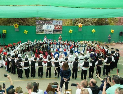 Τα παιδιά μας χόρεψαν παραδοσιακούς χορούς