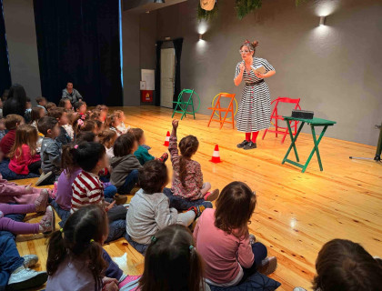 «… Είναι φως φανάρι»