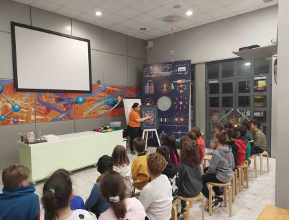 Μικροί επιστήμονες σε περιπέτειες