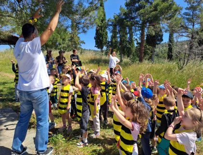 Μπιζζζ… Γίναμε… «μέλισσες»!