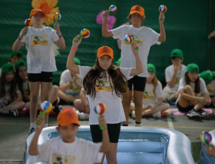 “Summer is calling”