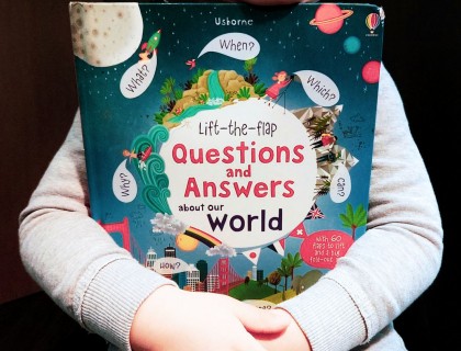 Όταν ένα παιδί ανακαλύπτει τον μαγικό κόσμο των βιβλίων, ξεδιπλώνεται μπροστά του η ζωή