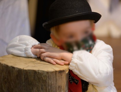 Ο χιονάνθρωπος και το κορίτσι!