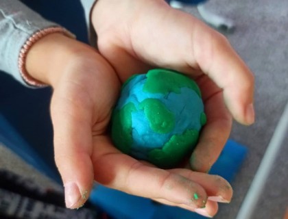 Προσοχή, προσοχή στη λάβα!