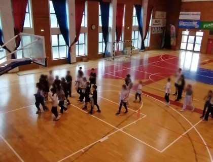 Αθλοπαιδιές για τη ΣΤ΄ Τάξη!