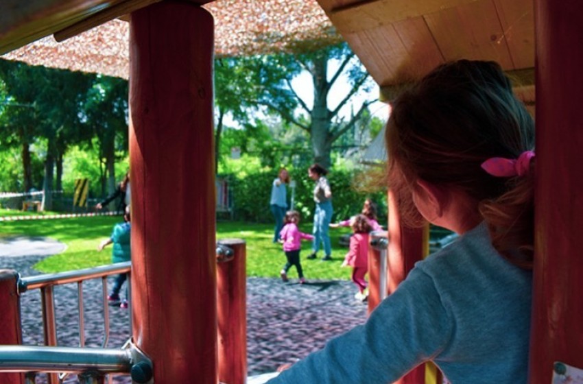 11μηνη φοίτηση