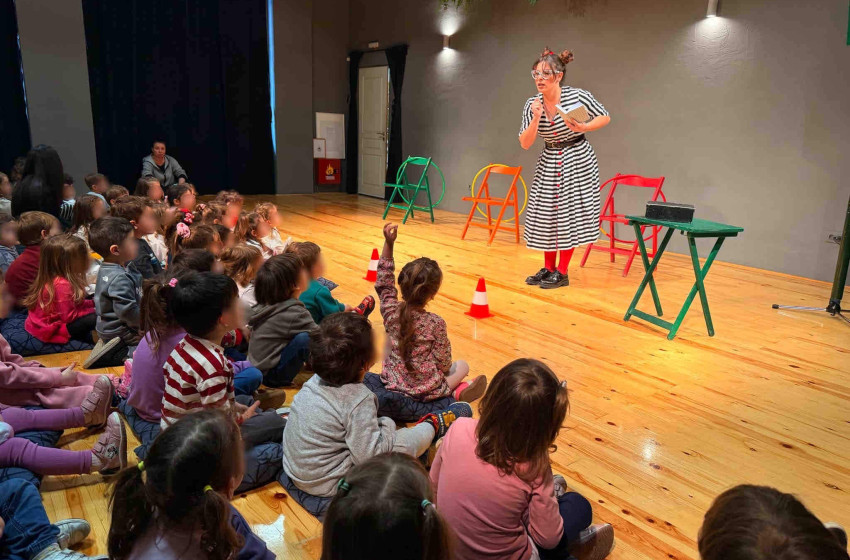 «… Είναι φως φανάρι»