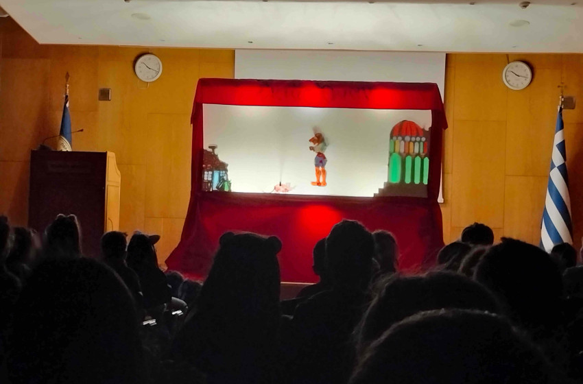 Ο Καραγκιόζης και το 1821