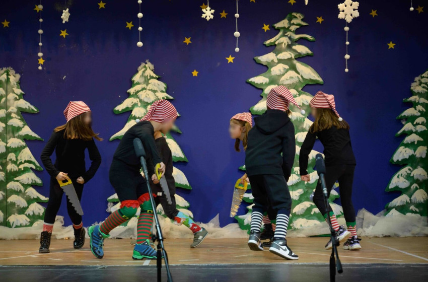 Μια «μαγική» χριστουγεννιάτικη θεατρική παράσταση