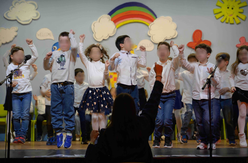 A, b, c… και μαθαίνουμε να μιλάμε αγγλικά