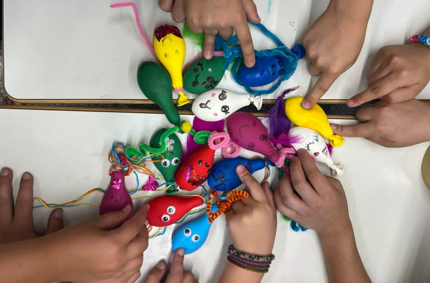 Η περιπέτεια στο English Summer Camp συνεχίζεται γεμάτη δράση και δημιουργία!