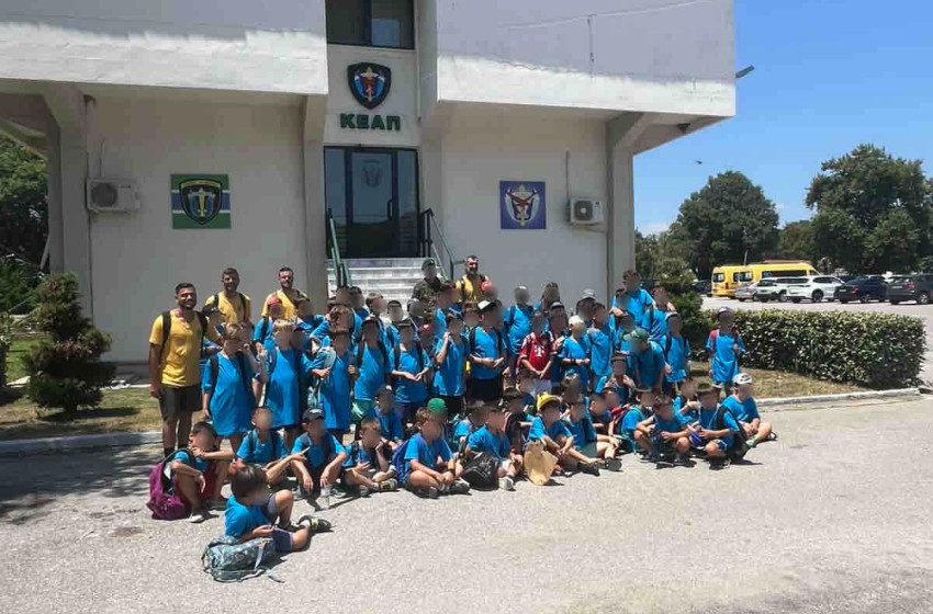 Στο Κέντρο Εκπαίδευσης Ανορθόδοξου Πολέμου