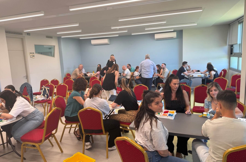 Η γνώση εξελίσσεται και μαζί της εξελίσσονται και οι εκπαιδευτικοί μας!