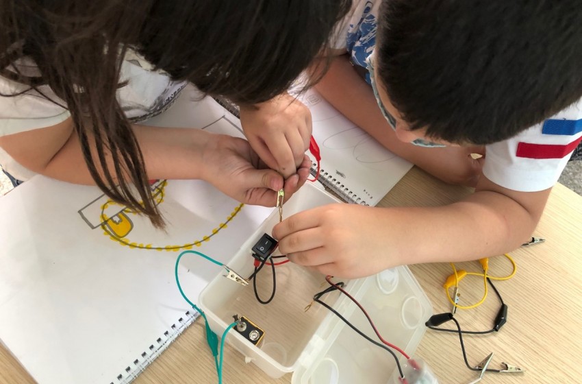 Γίναμε ηλεκτρολόγοι!