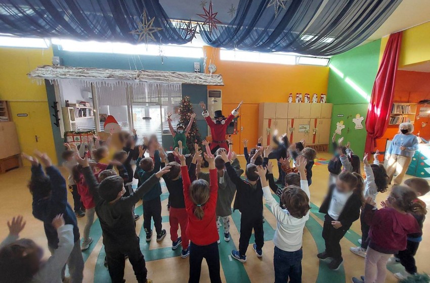 Το Νηπιαγωγείο μας το ζει και το χαίρεται εορταστικά!