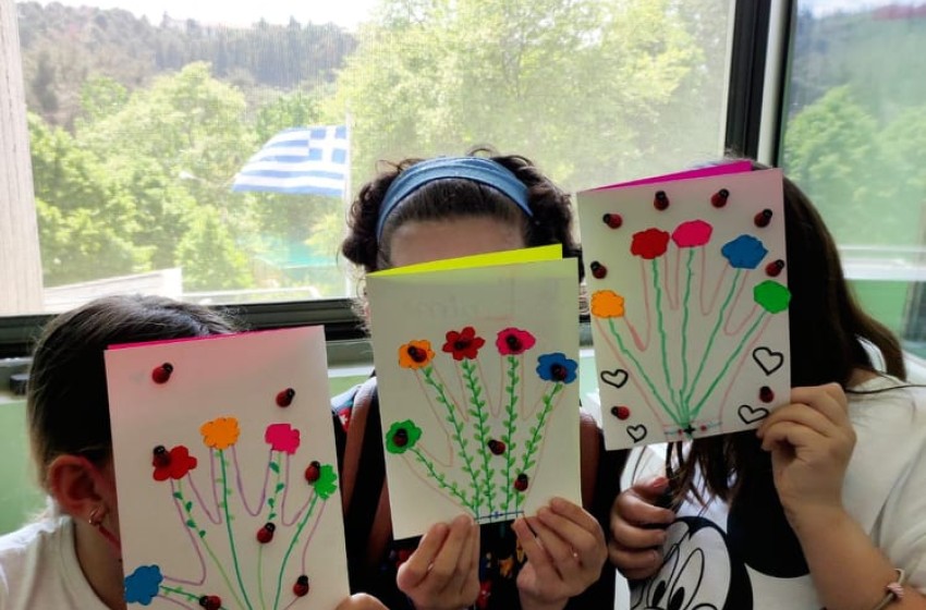 «Fête des mères=γιορτή της μητέρας»!