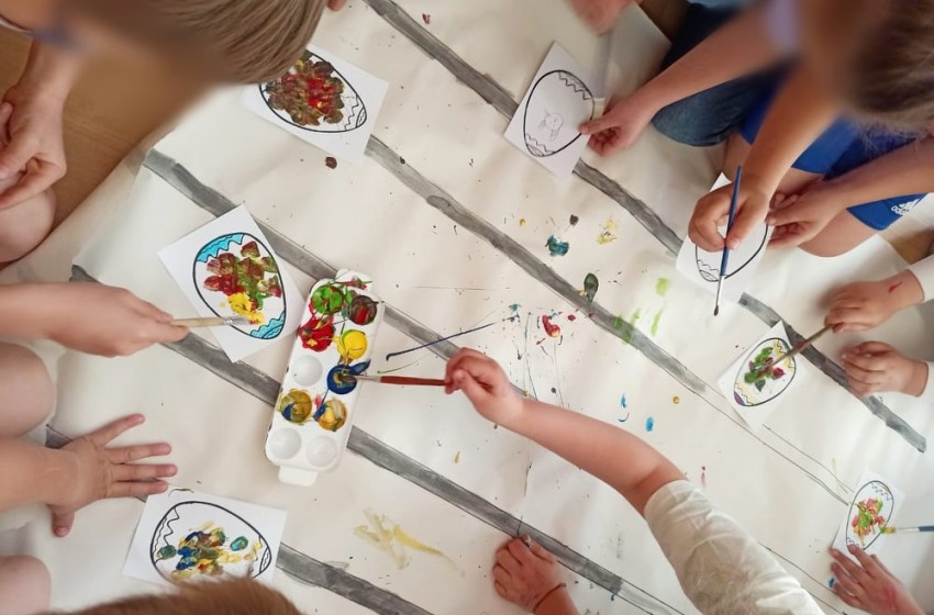 Καλό Πάσχα από τα παιδιά μας της Β’ Τάξης!