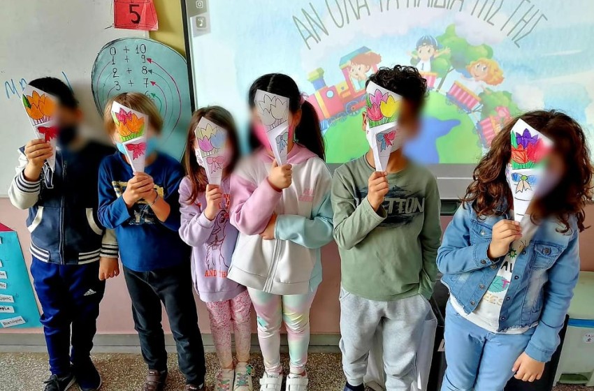 Τα πρωτάκια μας γιορτάζουν τη μαμά τους!