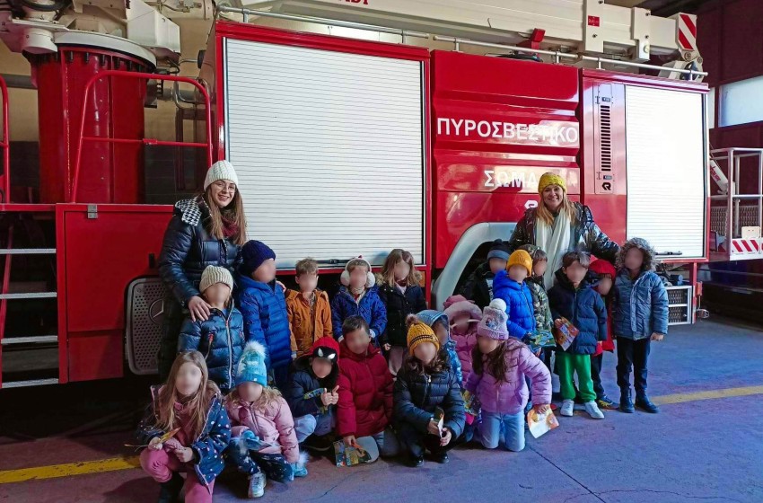 Τα νηπιάκια μας επισκέφθηκαν τον 3ο Πυροσβεστικό Σταθμό!