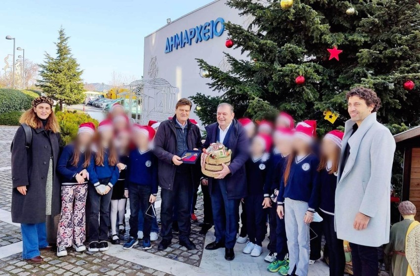 Τα… ψάλλαμε στον δήμαρχο!