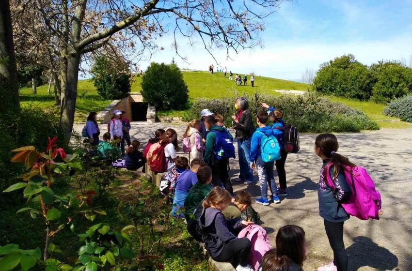 Επισκεπτόμαστε τον αρχαιολογικό χώρο της Βεργίνας!