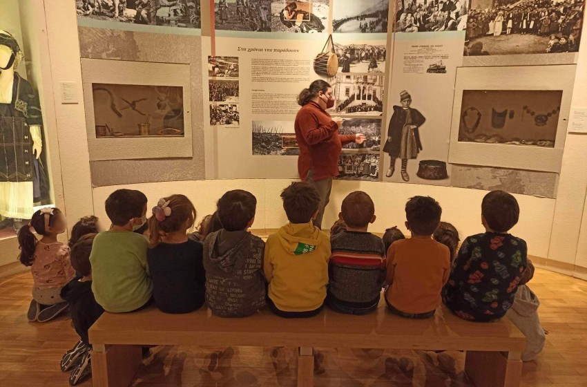 Τα νηπιάκια μας μαθαίνουν για τα επαναστατικά κινήματα της Μακεδονίας!